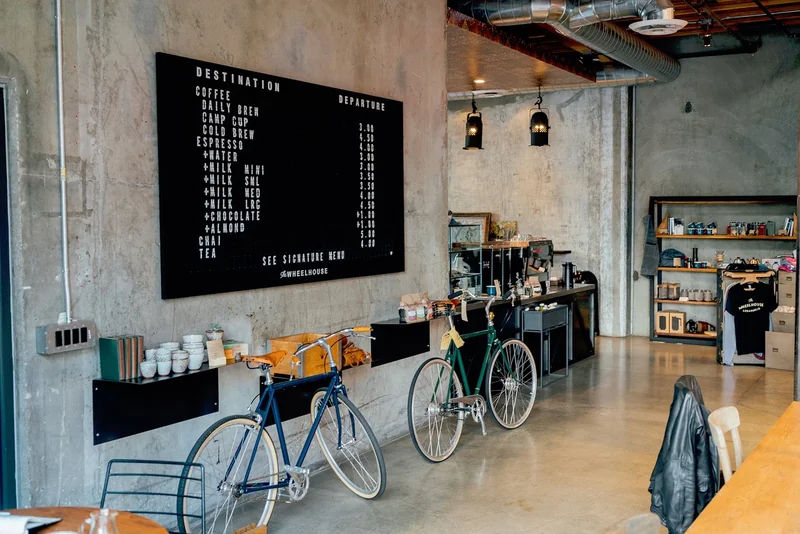 Les 3 types de signalétique incontournables pour un magasin
