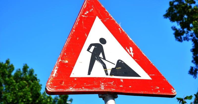 Sécurité en entreprise à Nantes : la signalisation qui protège vos équipes